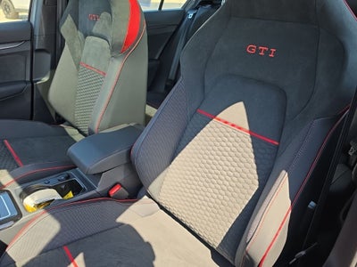 2026 Volkswagen Golf GTI 2.0T SE